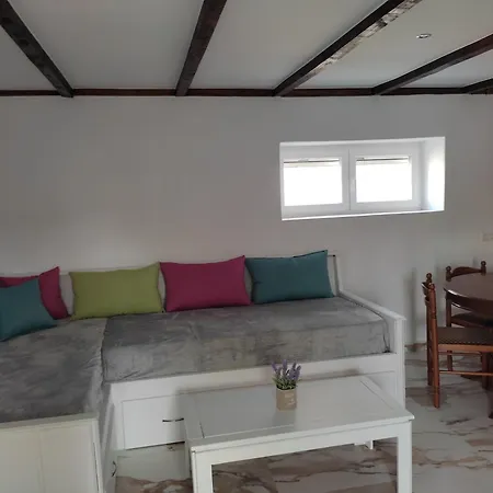 Bay House Nyaraló Pefkári